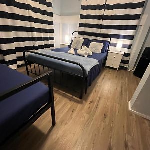 Economy Triple Room
